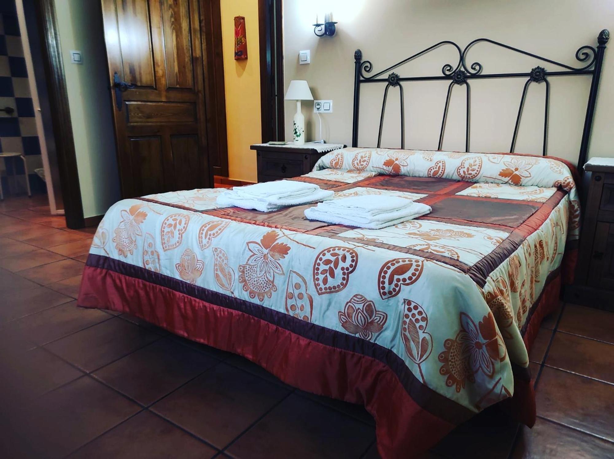 Casa Rural Los Olivos Sotoserrano 外观 照片