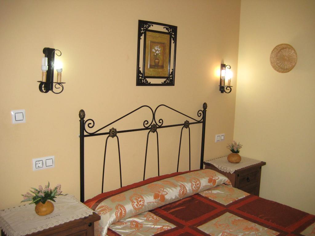 Casa Rural Los Olivos Sotoserrano 外观 照片